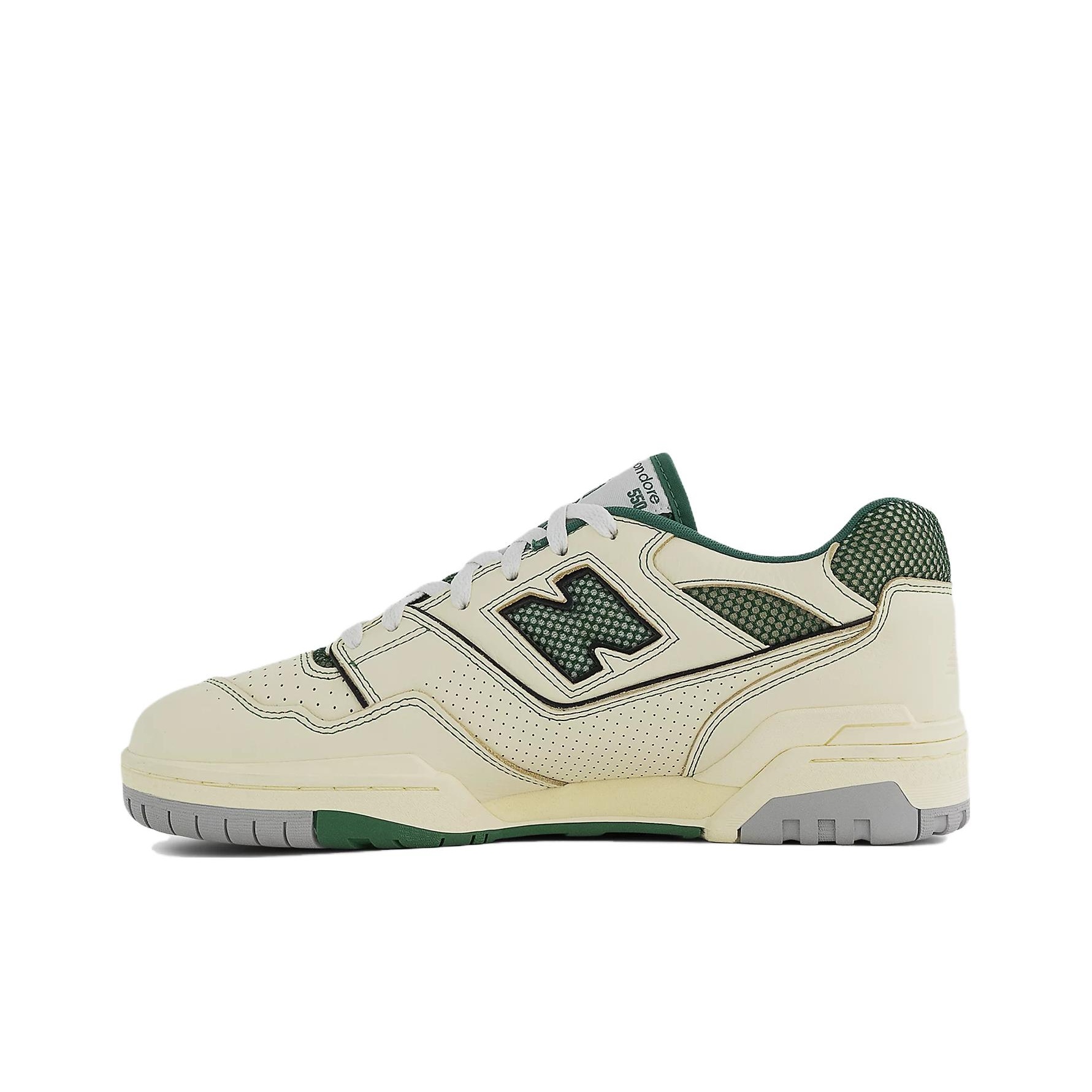 New Balance Shoes 550 - نيو بالانس NB 550 حذاء كرة