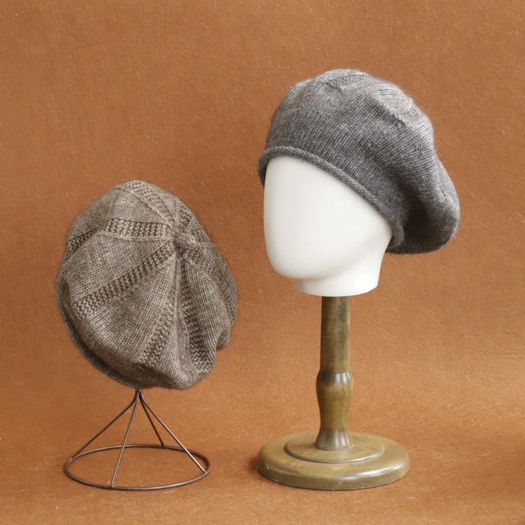 قبعات بيريه ناعمة وفضفاضة للنس - مراجعة Beret French Wool وسعره
