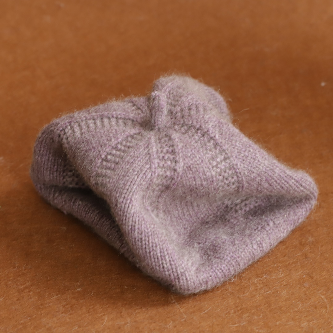 قبعات بيريه ناعمة وفضفاضة للنس - مراجعة Beret French Wool وسعره